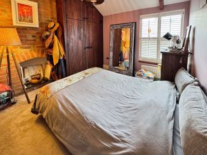 Photo 2- click for photo gallery